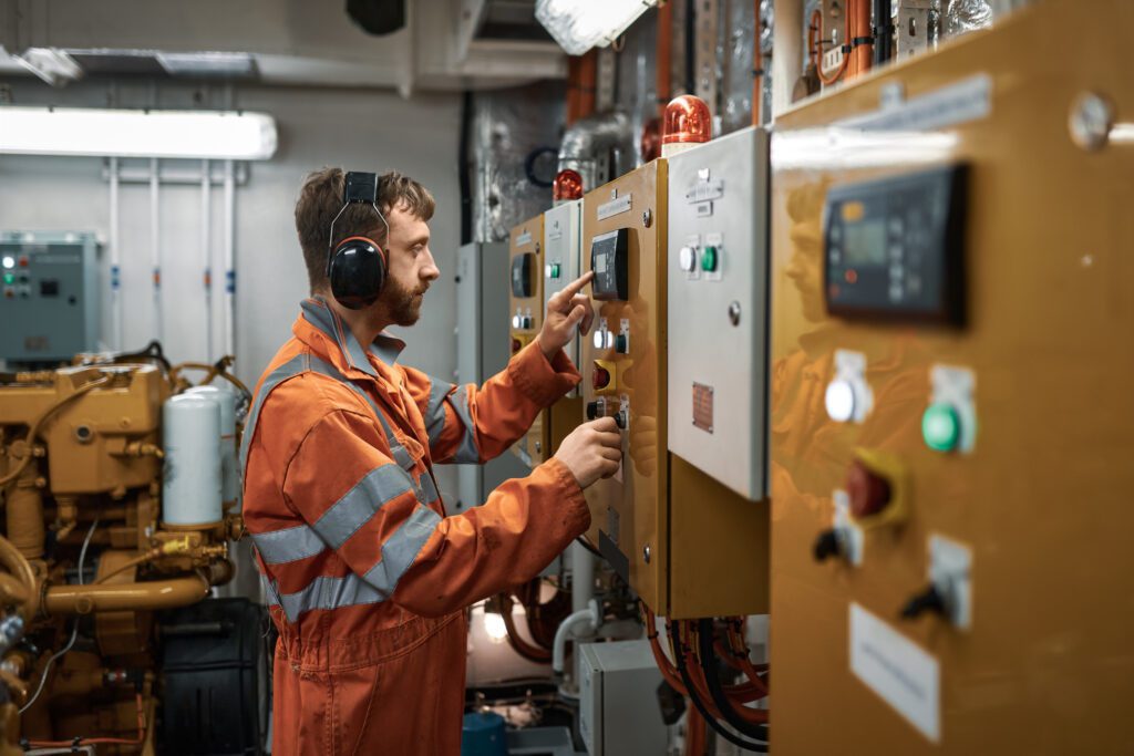 Recruiters for Marine Electrician